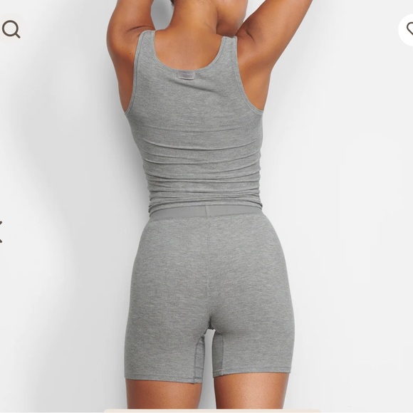 SOLD - SKIMS Women’s Cotton Rib Boxer - NWT (Heather Grey) L - Picture 2 of 3